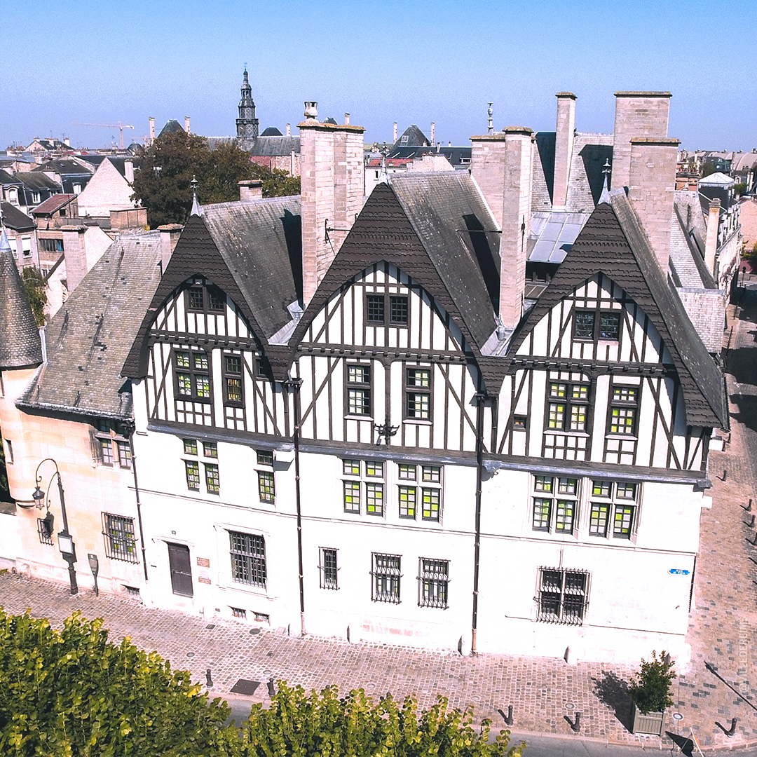 Het huidige museum Le Vergeur, luchtfoto. ©Artechdrone pour Ville de Reims
