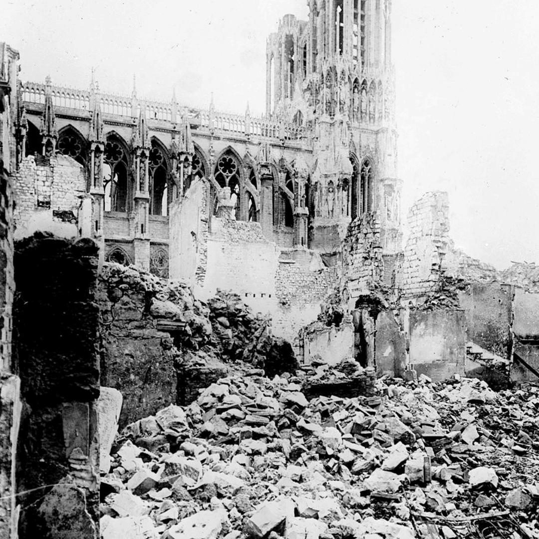 Ansicht der nördlichen Fassade nach dem Ersten Weltkrieg. © BNF