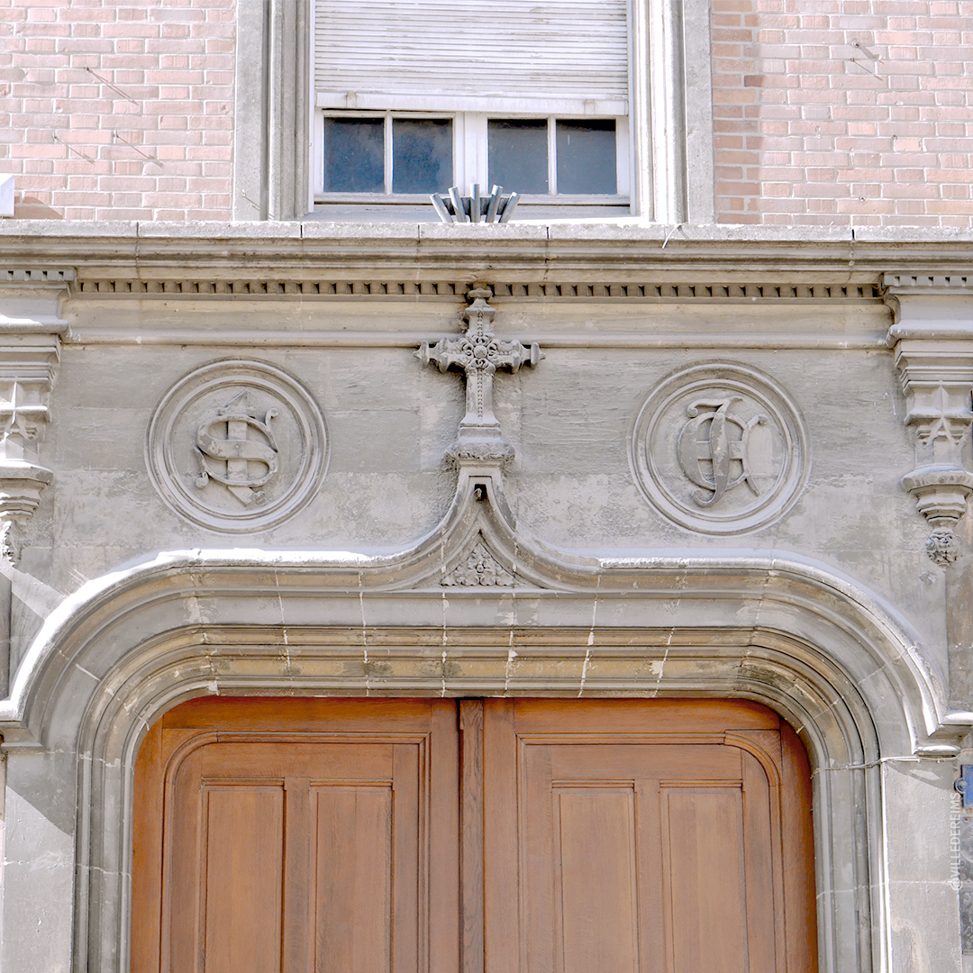 Détail de la porte principale. ©Ville de Reims