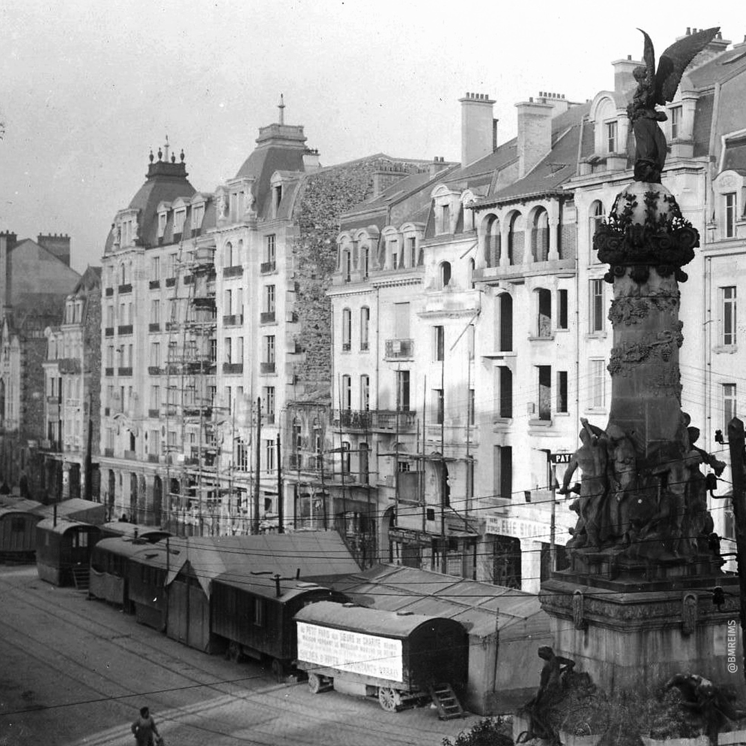 Wiederaufbau, Place d‘Erlon.