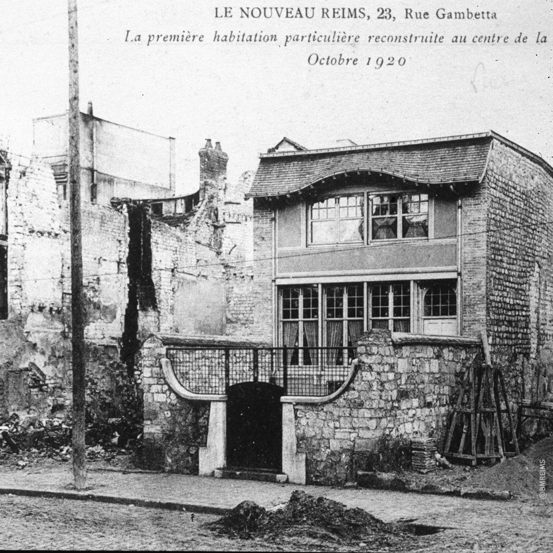 Reconstruction, rue Gambetta, maison de l'architecte Ernest Kalas.