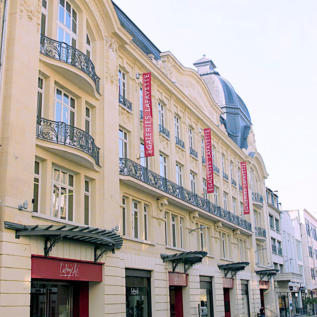Das Alte Magasin Moderne, in dem heute die Galeries Lafayette untergebracht sind.