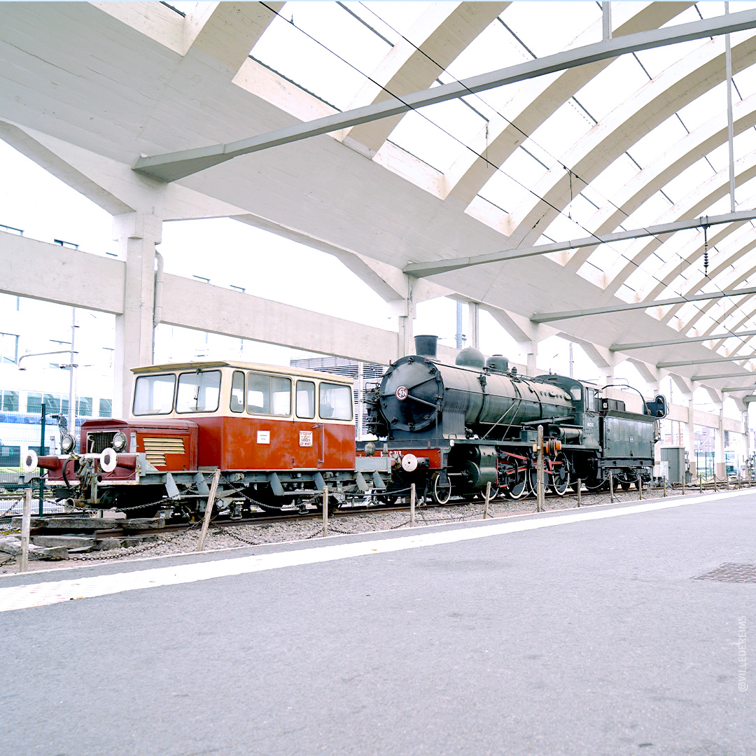 Le bâtiment voyageurs accueille la locomotive à vapeur "Wladimir".  ©Ville de Reims