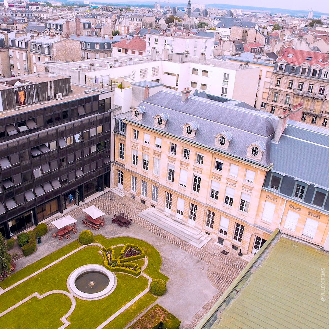 Hôtel Ponsardin, vue aérienne. ©Ville de Reims