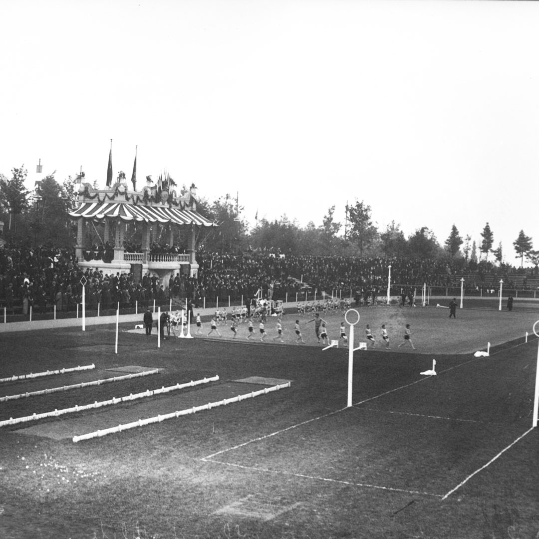 Le parc accueillait de nombreuses manifestations sportives. ©BNF