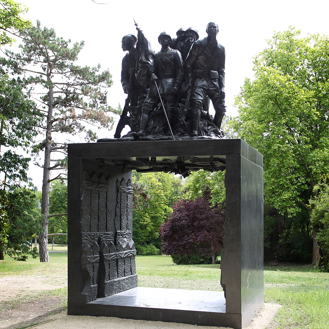 Monument hommage à l'armée noire réalisé par Jean-François Gavoty et installé au Parc de Champagne depuis 8 novembre 2013.  ©Ville de Reims