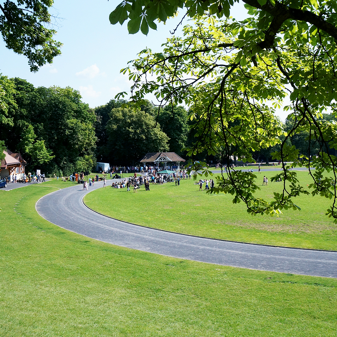 La parc accueille également des compétitions hippiques et d'autres manifestations sportives. ©Ville de Reims